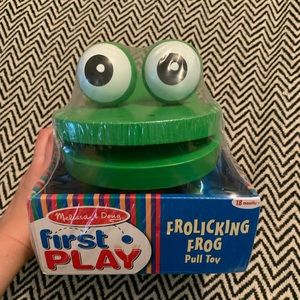 Melissa and Doug Flolicking Frog Pull Toy